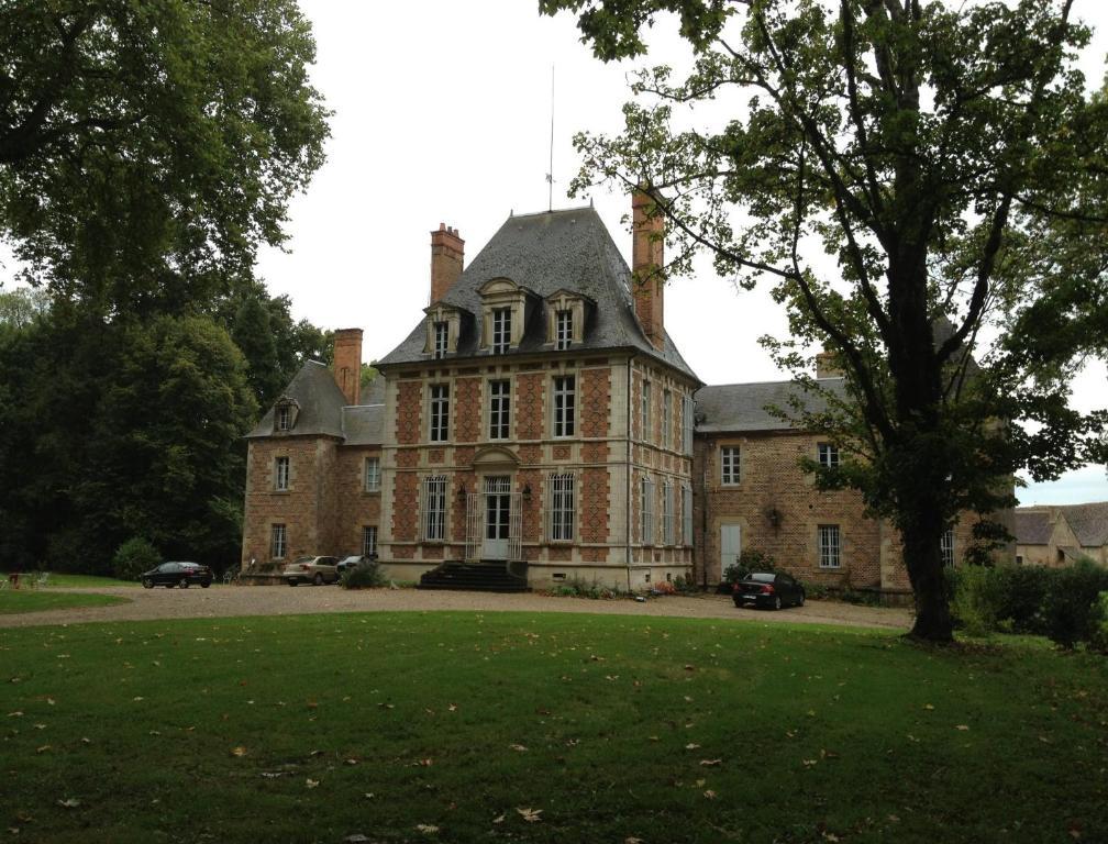 Château de Villars Villeneuve-sur-Allier Exterior foto