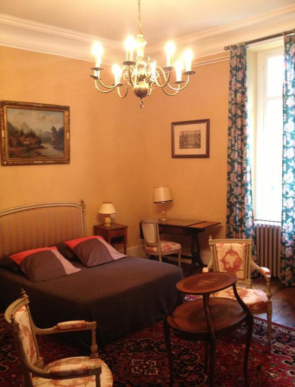 Château de Villars Villeneuve-sur-Allier Cameră foto